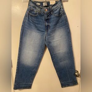 Women's High-Rise Vintage Straight Jeans - Universal Thread Washed Blue - Size 8